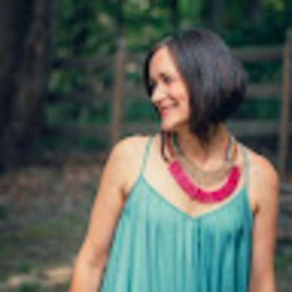 Meet your Posher, Sarah - Picture 1 of 1